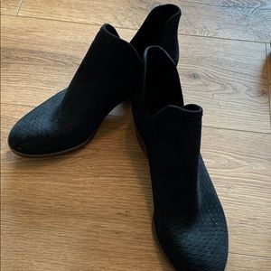 Lucky Brand ankle boots black suede leather